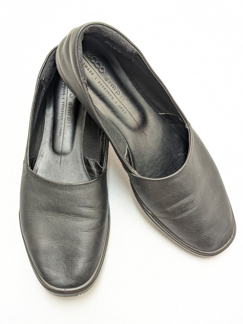 ECCO Simpil Black Leather Slip-On Loafer Flats Comfort 9